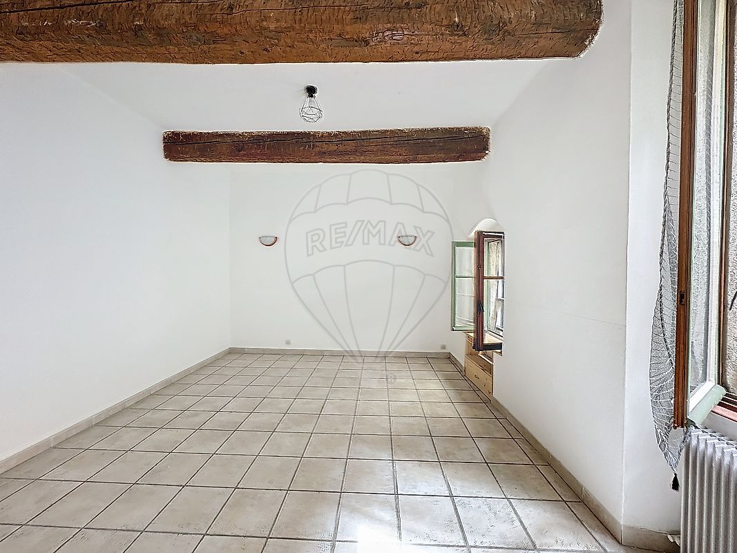 Apartment for sale, 2 rooms - Nîmes 30000