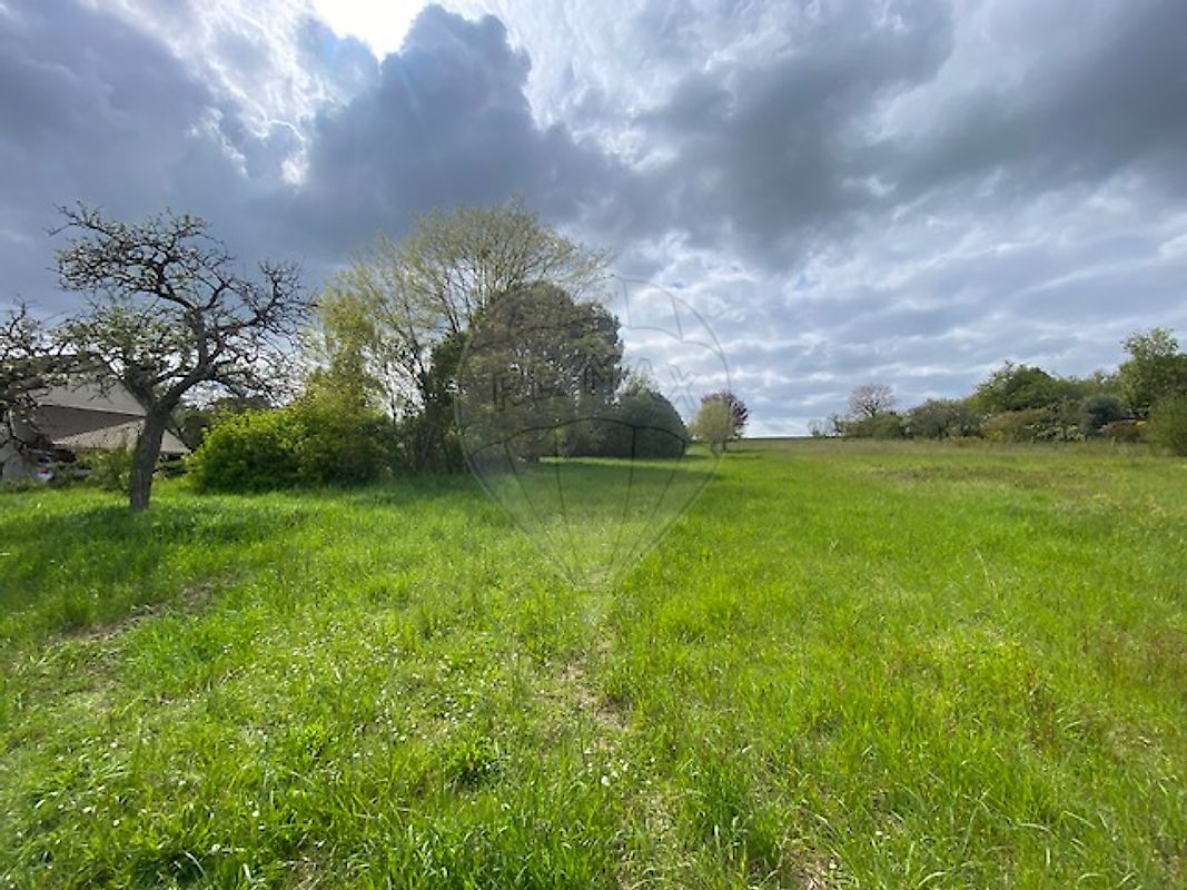 Terrain à vendre - Soucy · 65 500 €