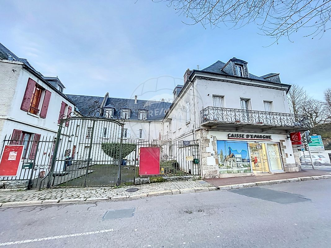 Immeuble 487 m² · à Sens · 487 m² · 945 000 €
