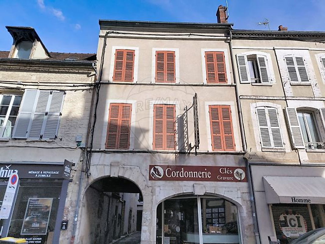 Immeuble 2 pièces 307 m² · à Sens · 307 m² · 350 000 €