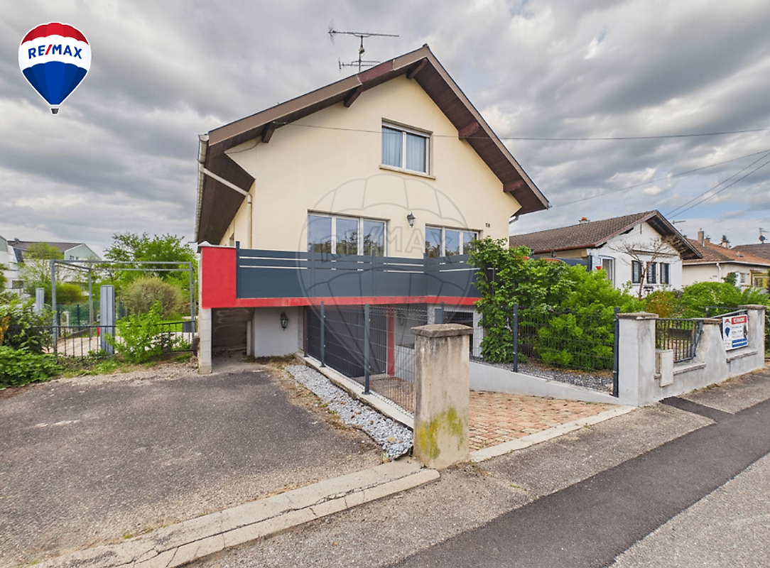 Maison 6 pièces 158 m² · à Bollwiller · 158 m² · 250 000 €