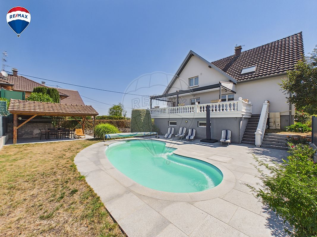 Maison 178 m² · à Reiningue · 178 m² · 576 000 €