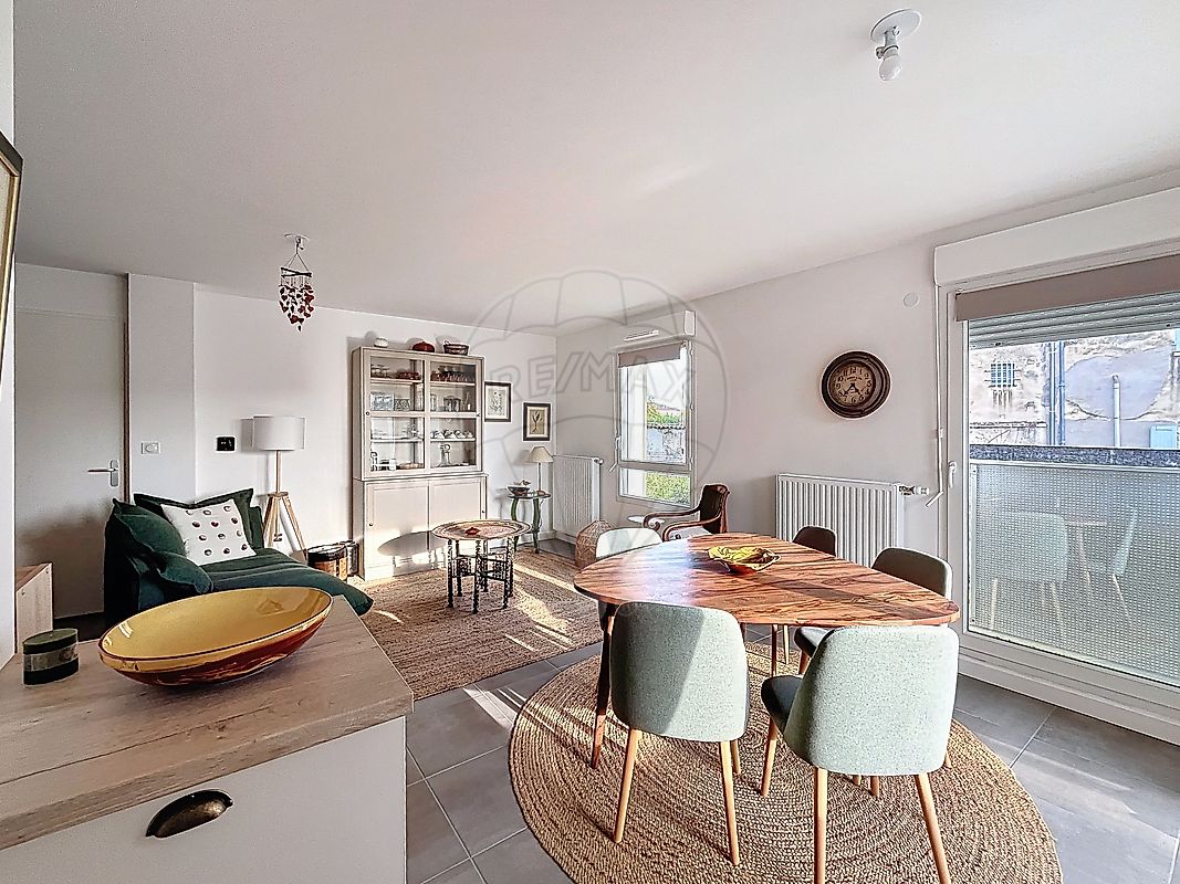 Appartement 6 pièces 66 m² · à Bourgoin-Jallieu · 66 m² · 239 000 €