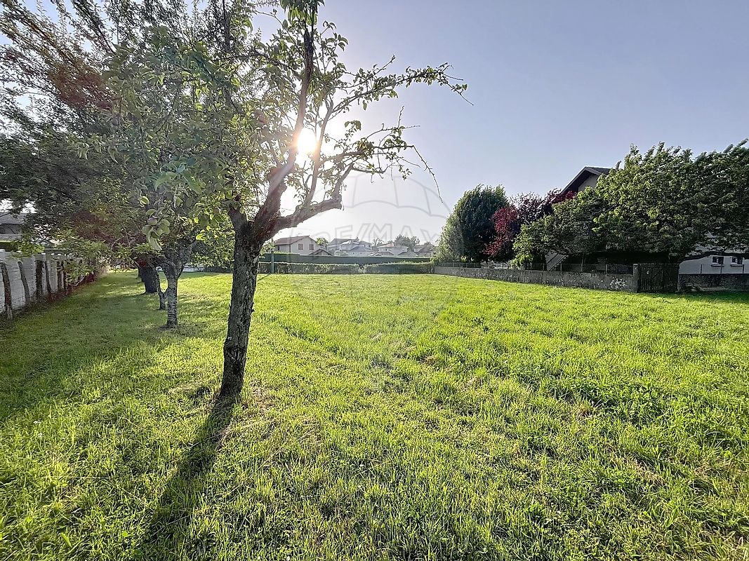 Terrain 770 m² · à Maubec · 770 m² · 165 000 €