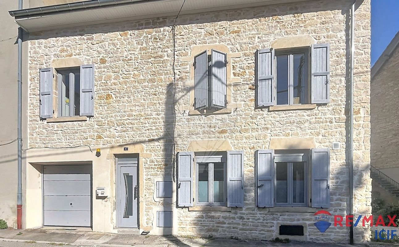 Maison 6 pièces 145 m² · à Bourgoin-Jallieu · 145 m² · 399 000 €
