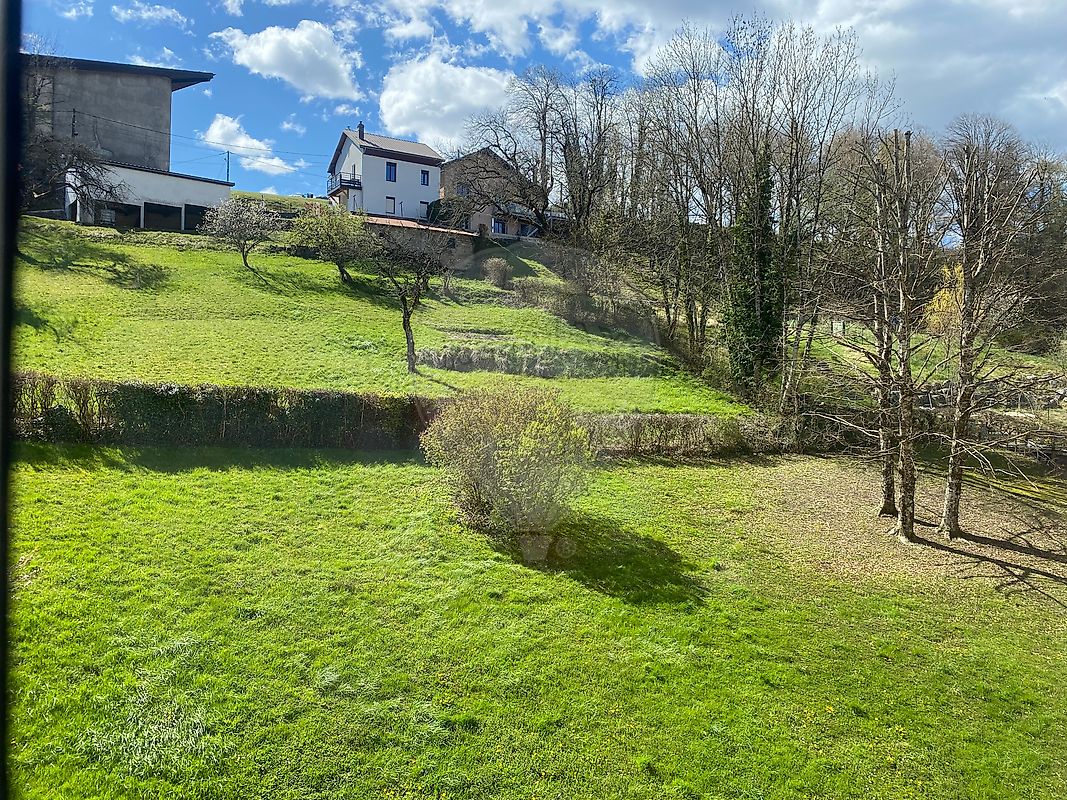 Appartement 5 pièces 77 m² · à Bellegarde-sur-Valserine · 77 m² · 220 000 €
