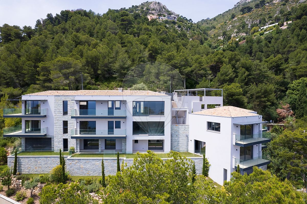 Maison 6 pièces 405 m² · à Èze · 405 m² · 4 000 000 €