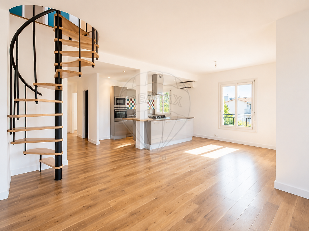 Appartement 5 pièces 107 m² · à Nice · 107 m² · 560 000 €