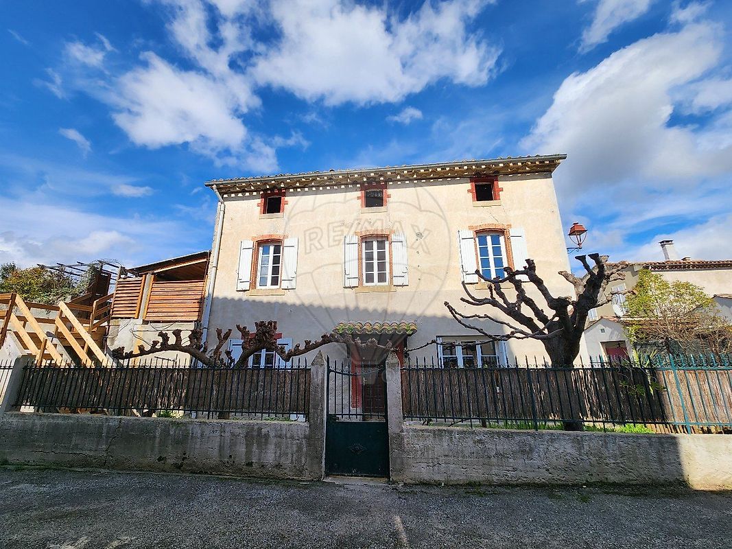 Maison 6 pièces 148 m² · à Verzeille · 148 m² · 149 000 €