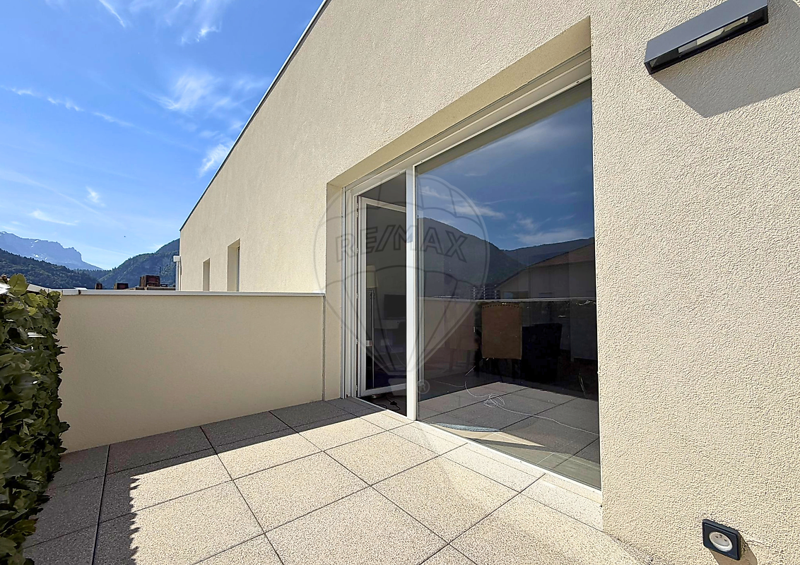 Appartement 3 pièces 64 m² · à Cluses · 64 m² · 180 000 €