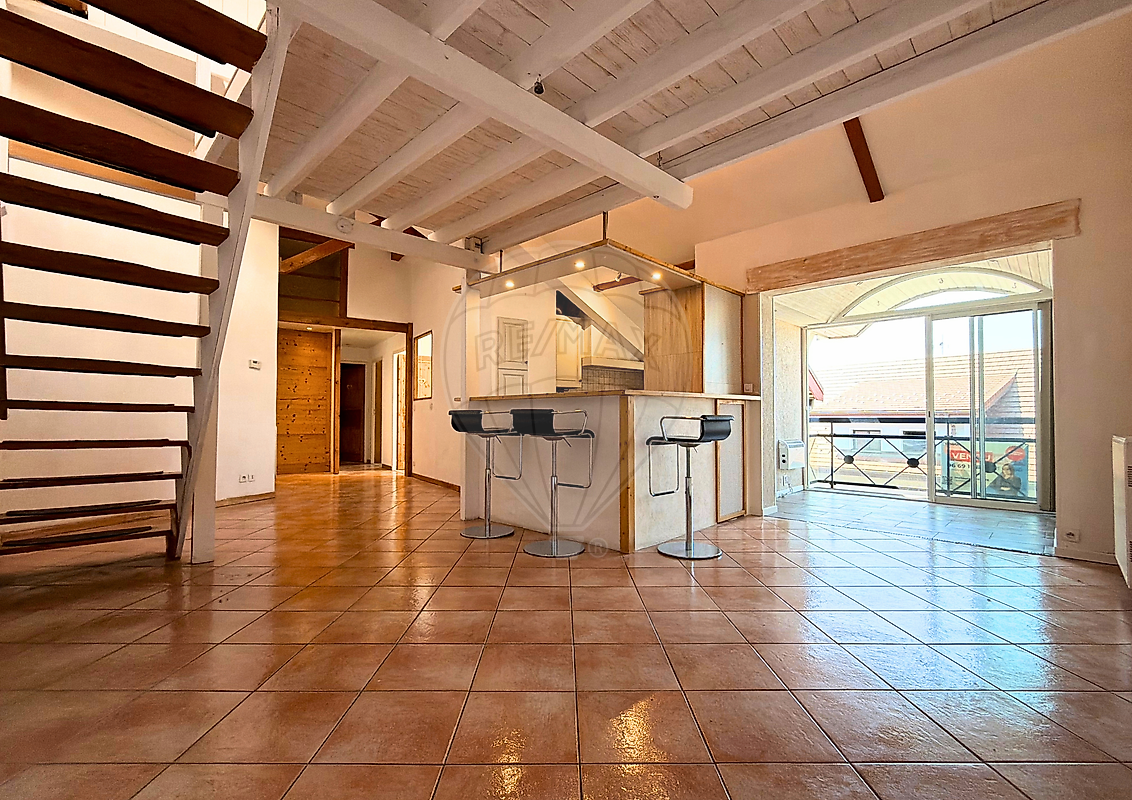 Appartement 82 m² · à La Roche-sur-Foron · 82 m² · 270 000 €