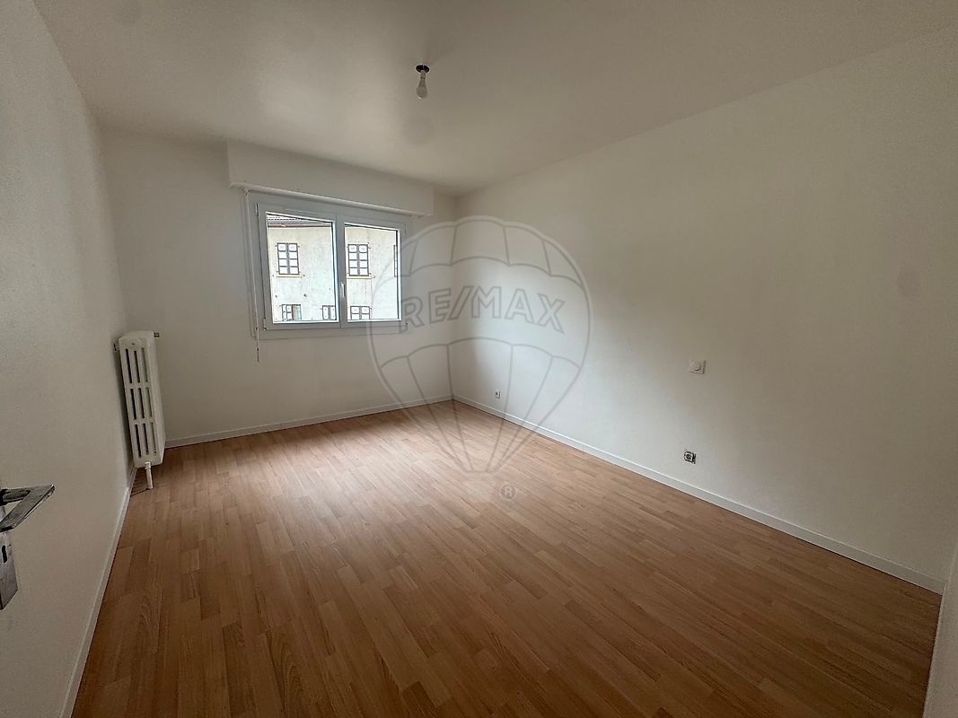 Appartement 3 pièces 70 m² · à Cluses · 70 m² · 925 €/mois