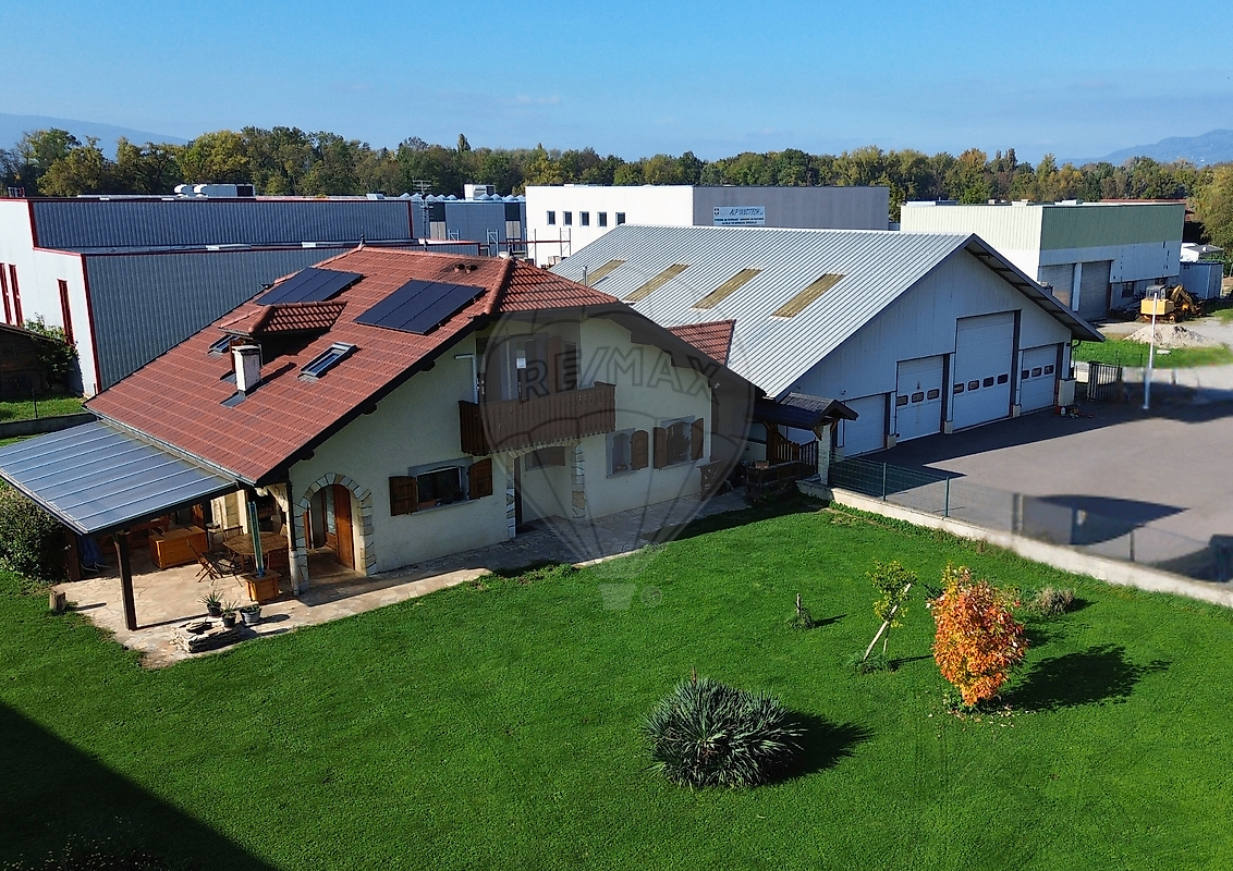 Maison 450 m² · à Amancy · 450 m² · 999 000 €