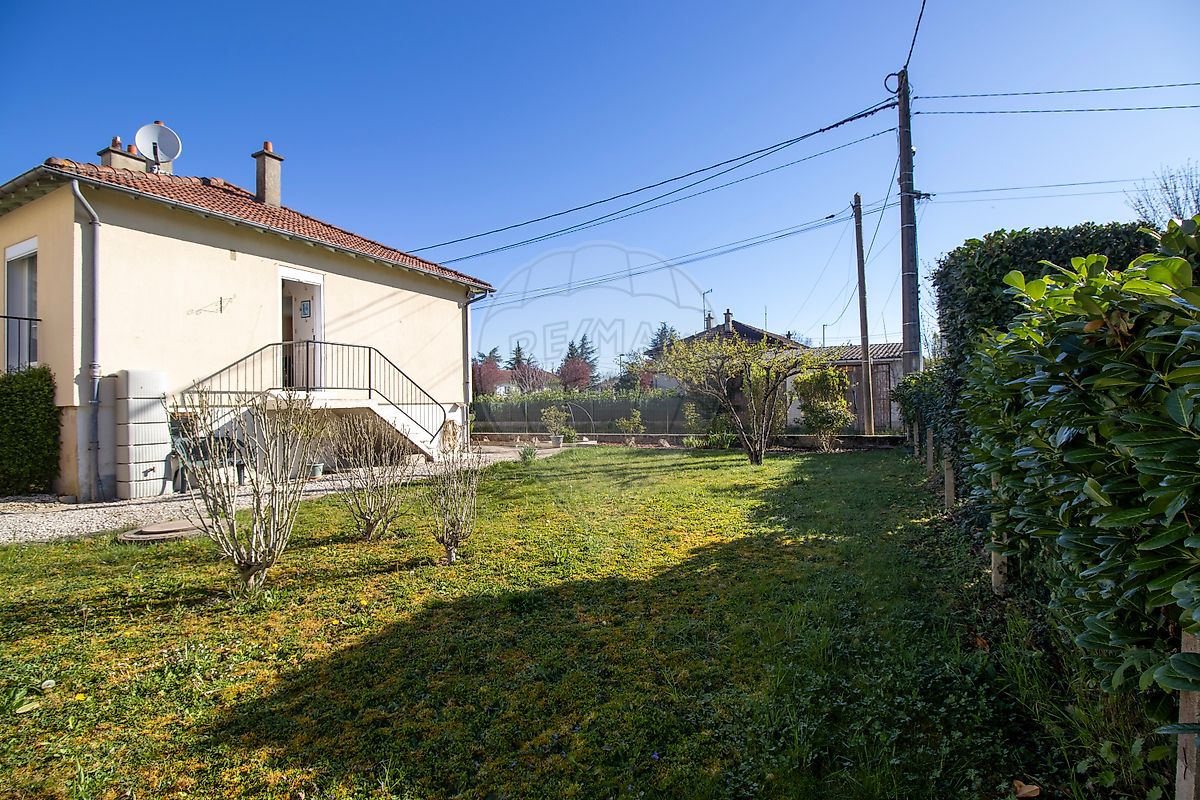 Maison 6 pièces 72 m² · à Champs-sur-Yonne · 72 m² · 120 000 €