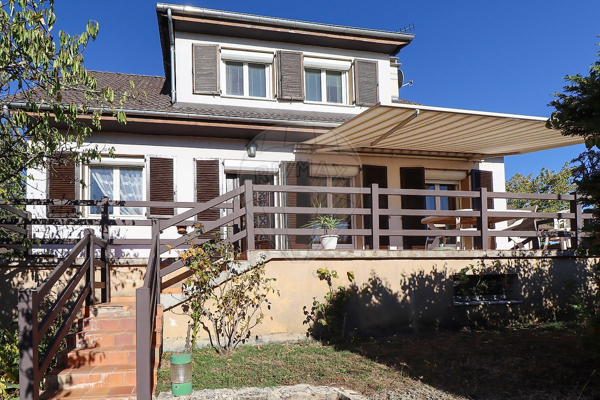 Maison 7 pièces 169 m² · à Saint-Georges-sur-Baulche · 169 m² · 245 000 €