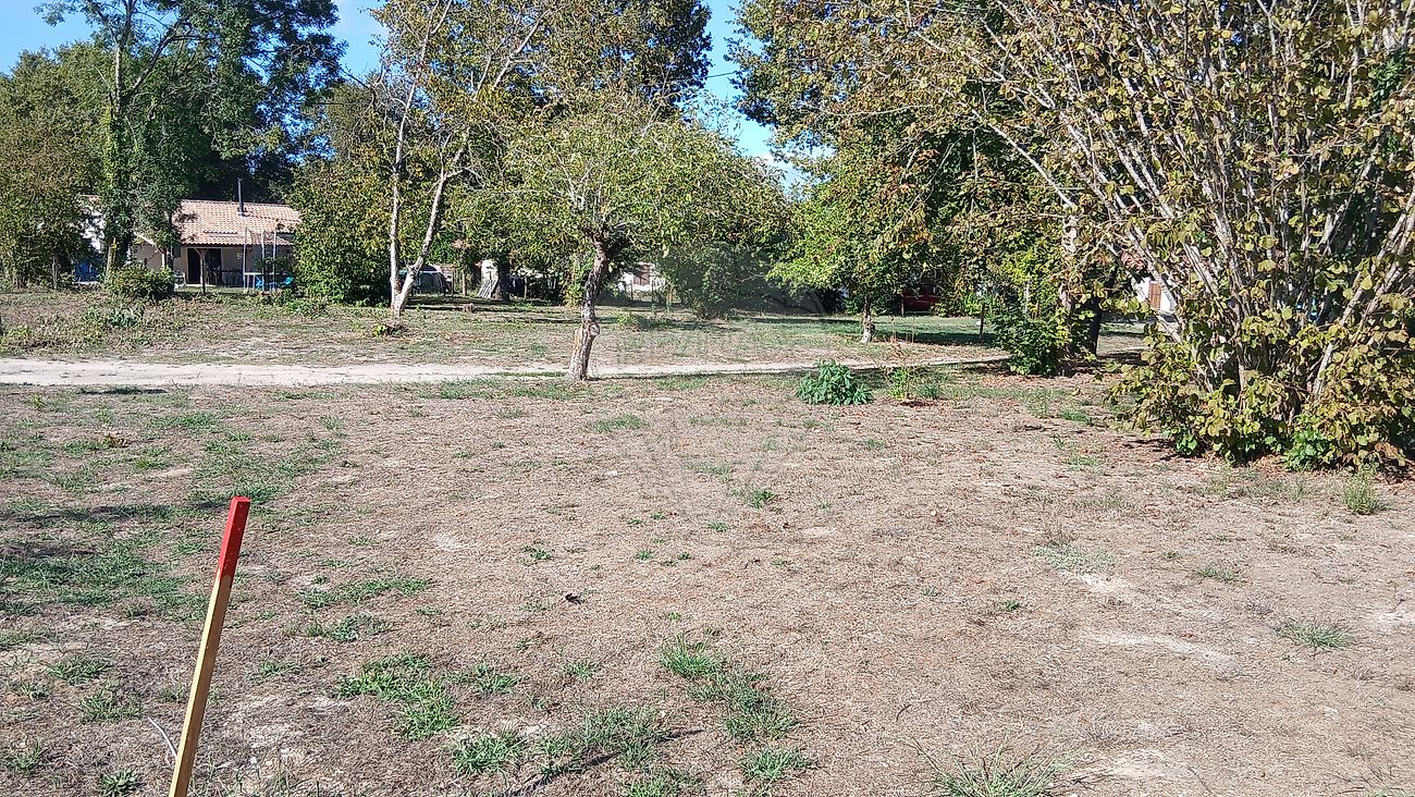 Terrain à vendre - Saint-Morillon · 157 800 €