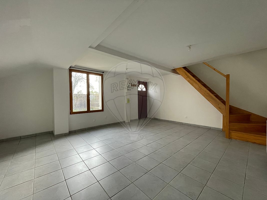 Appartement 2 pièces 37 m² · à Saint-Julien-les-Villas · 37 m² · 585 €/mois