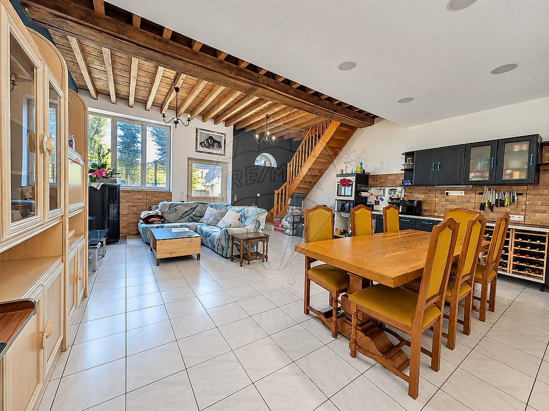 Maison 152 m² · à Villeneuve-l'Archevêque · 152 m² · 160 000 €