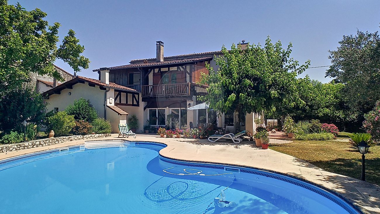Maison à vendre, 9 pièces - Grignols 33690