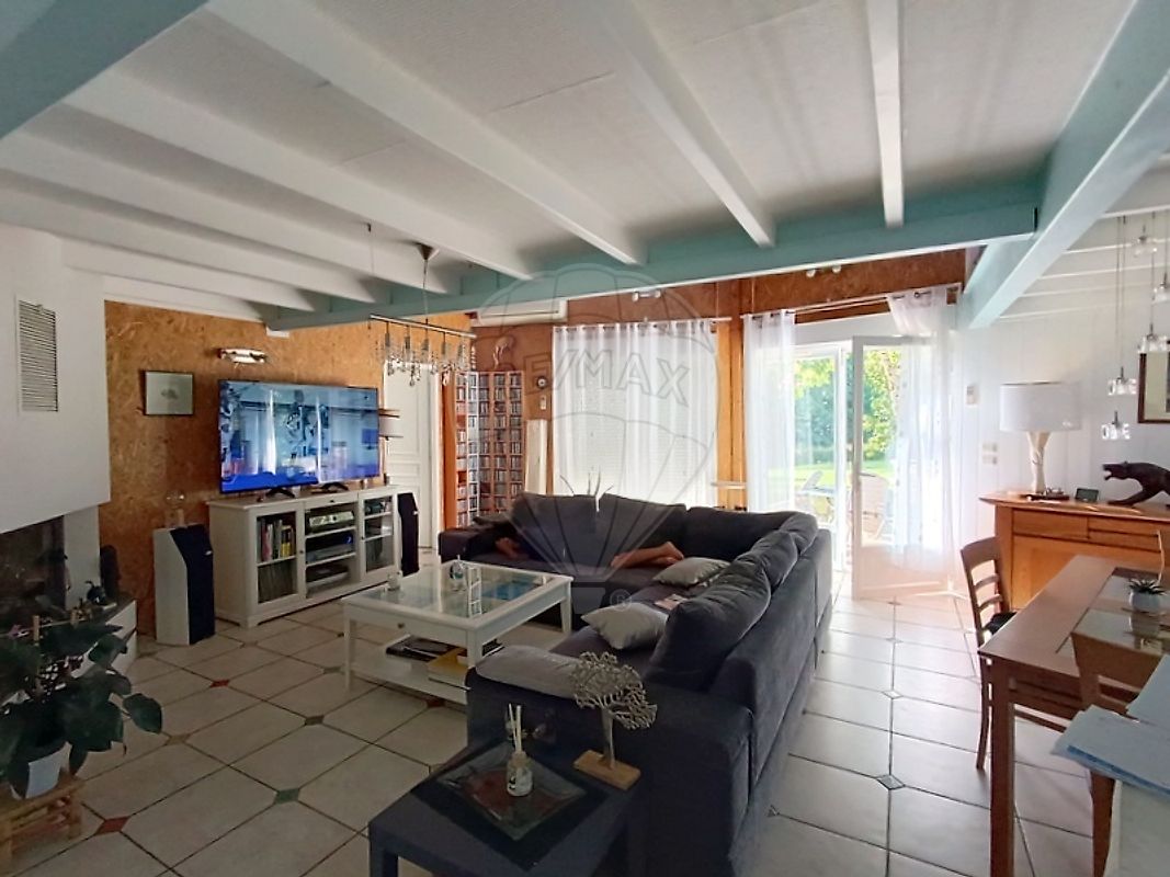 Maison à vendre, 5 pièces - Le Pian-sur-Garonne 33490