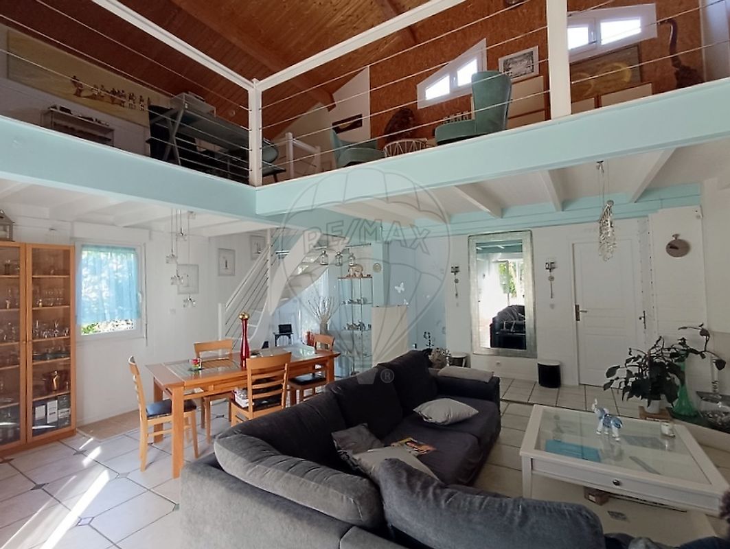 Maison à vendre, 5 pièces - Le Pian-sur-Garonne 33490