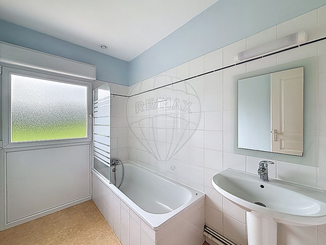 Maison à vendre, 4 pièces - Rions 33410
