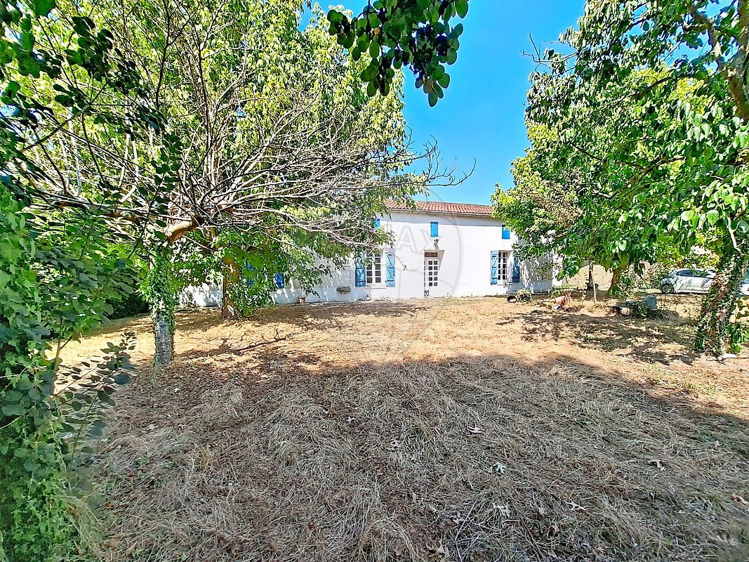 Maison à vendre, 6 pièces - Blaignac 33190