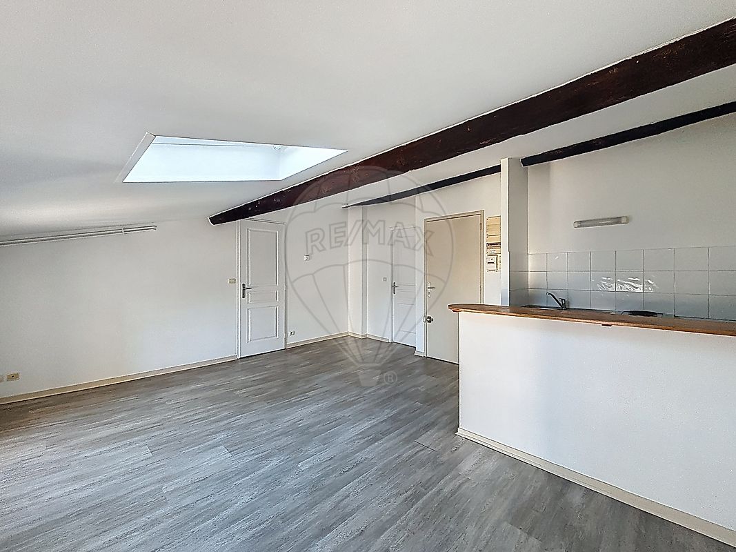 Appartement à louer, 2 pièces - Cadillac-sur-Garonne 33410