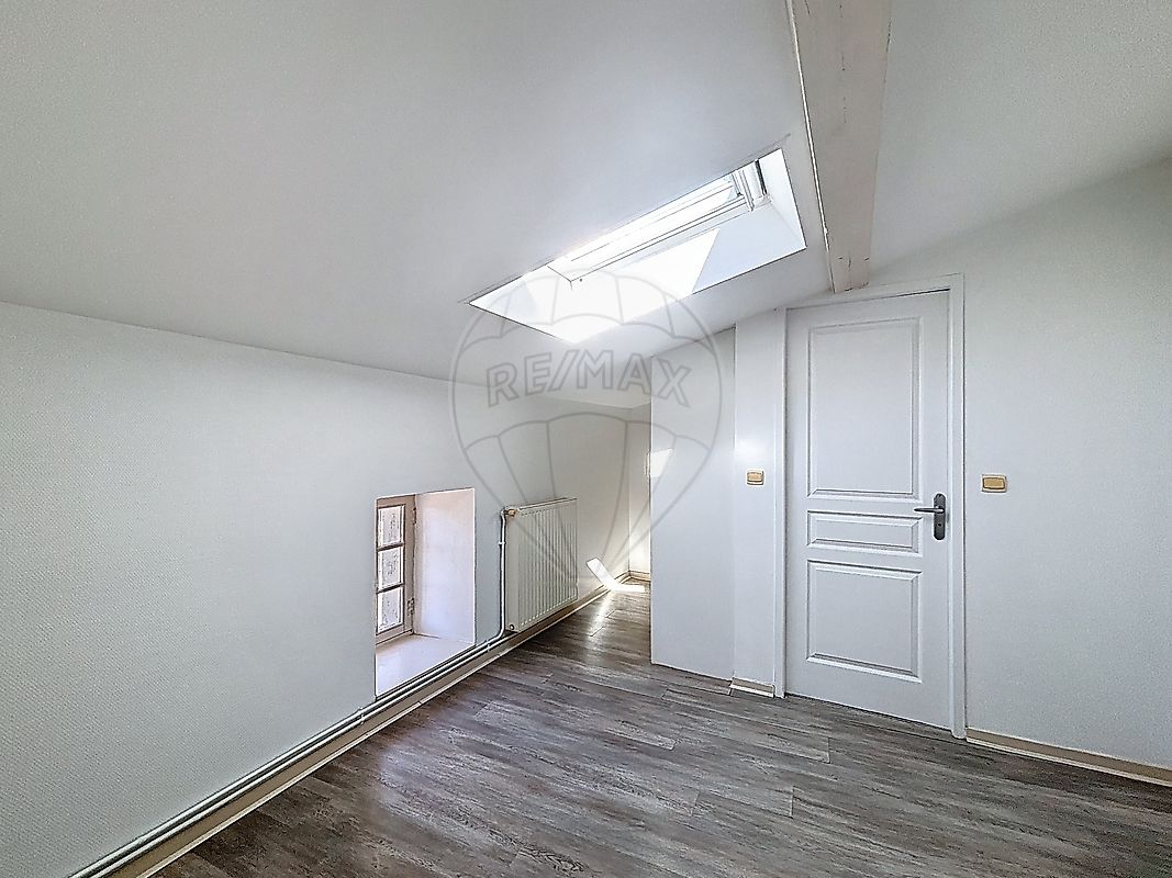 Appartement à louer, 2 pièces - Cadillac-sur-Garonne 33410