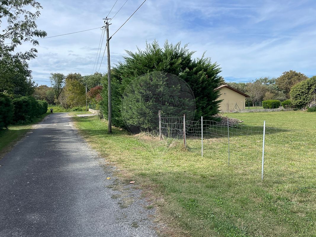 Terrain à vendre, 06 a 54 ca - Le Tuzan 33125