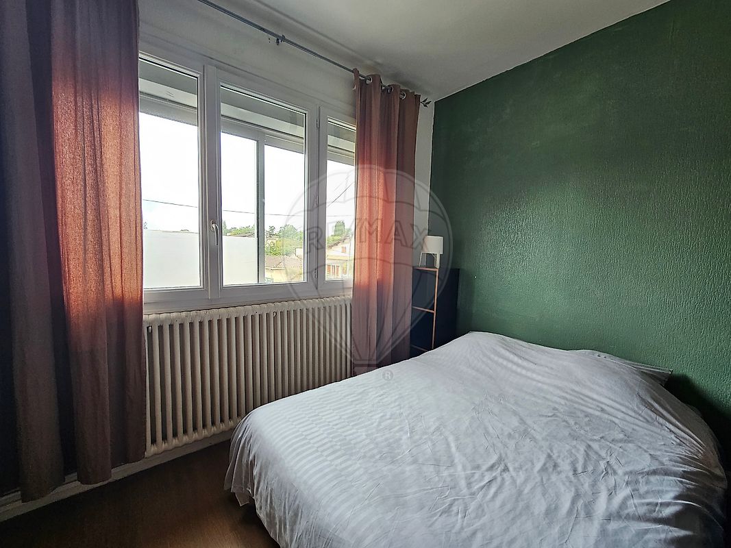 Appartement à louer, 2 pièces - Talence 33400