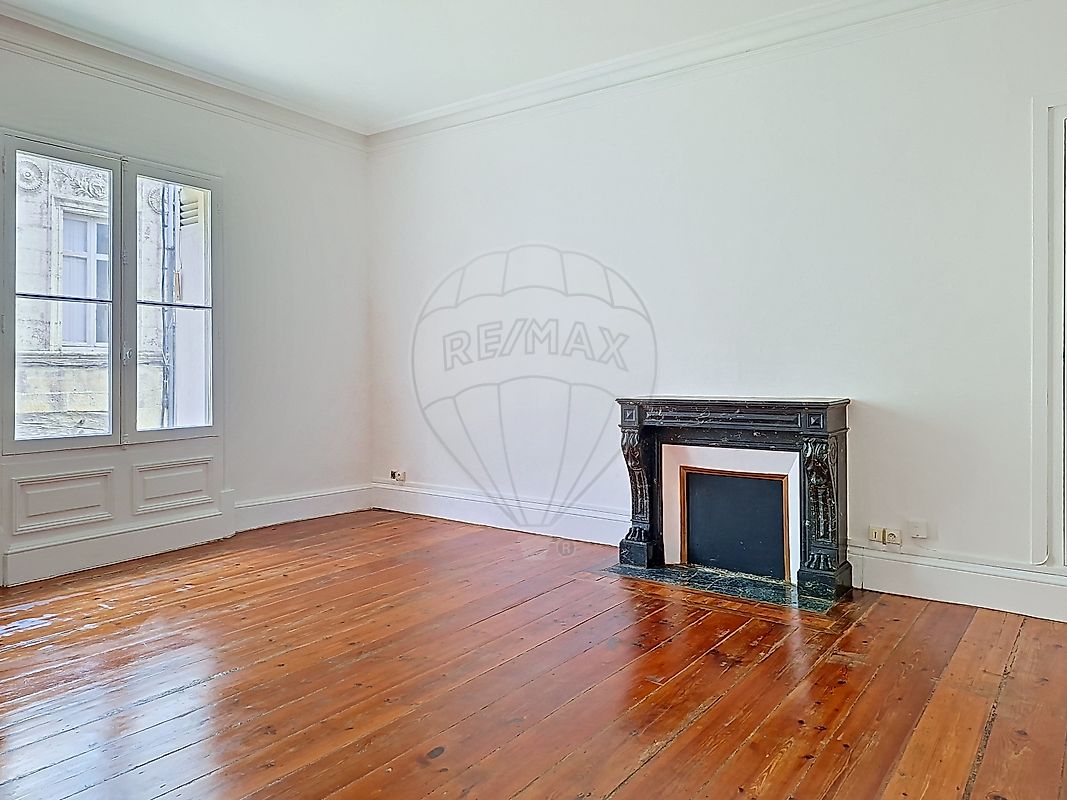 Appartement à louer, 2 pièces - Cadillac-sur-Garonne 33410