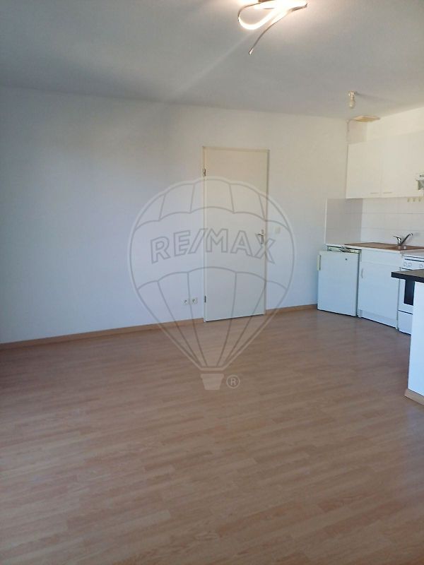 Appartement à louer, 2 pièces - Langon 33210