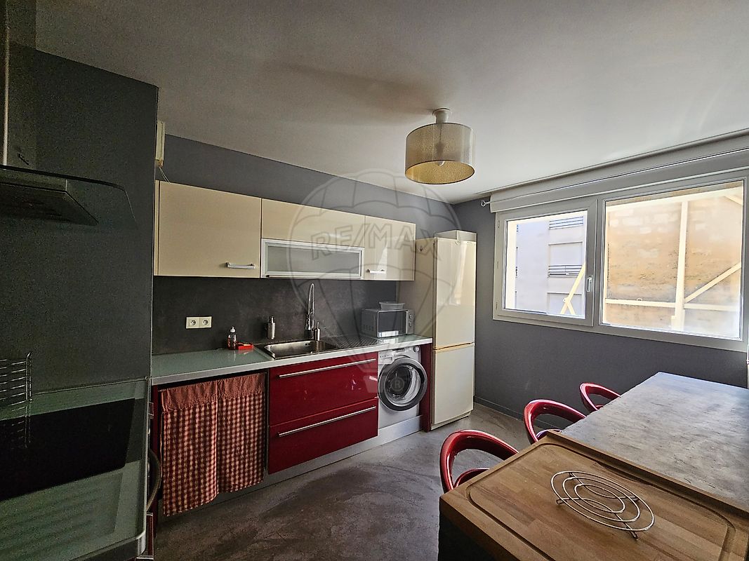 Appartement à louer, 3 pièces - Bordeaux 33000