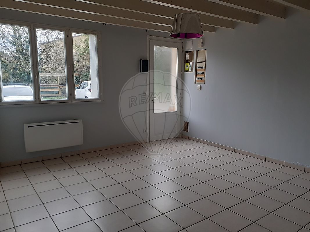Maison à louer, 3 pièces - Béguey 33410