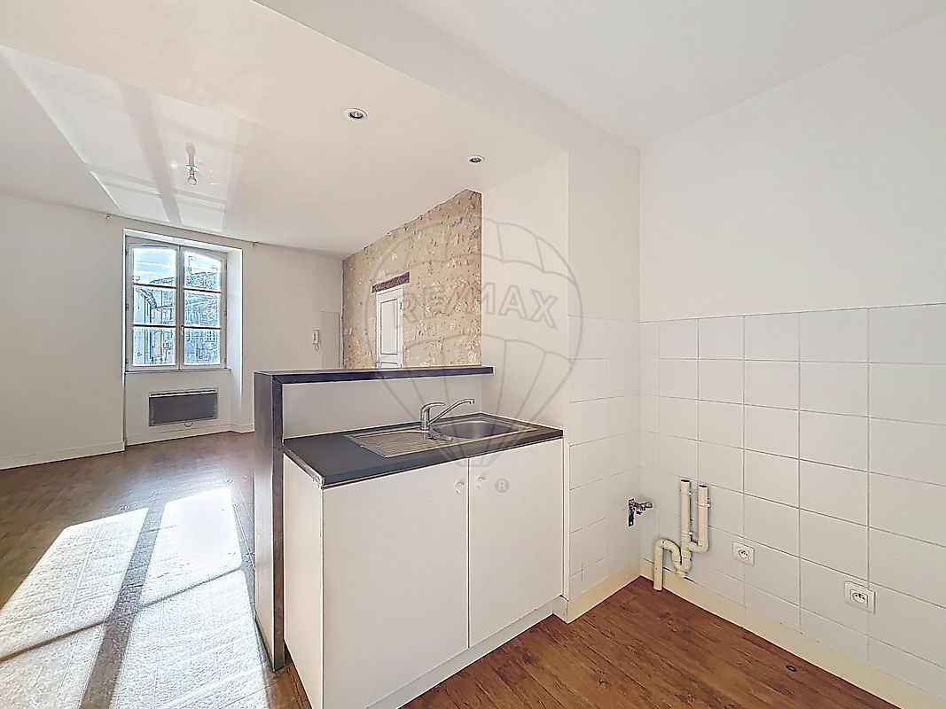 Appartement à louer, 2 pièces - Langon 33210