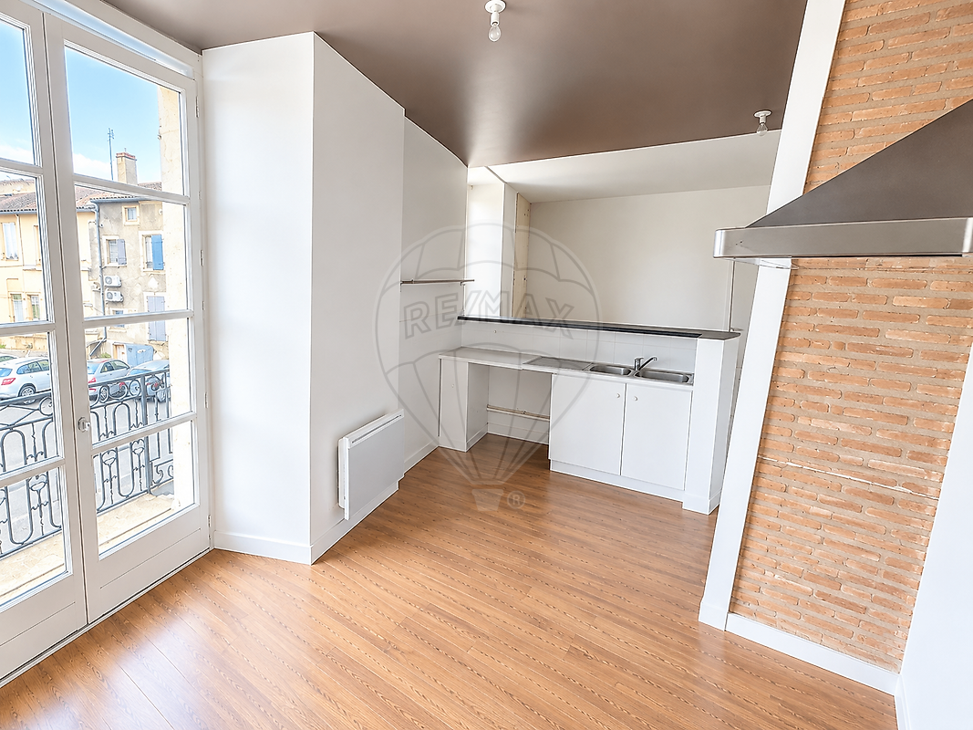 Appartement à louer, 2 pièces - Langon 33210