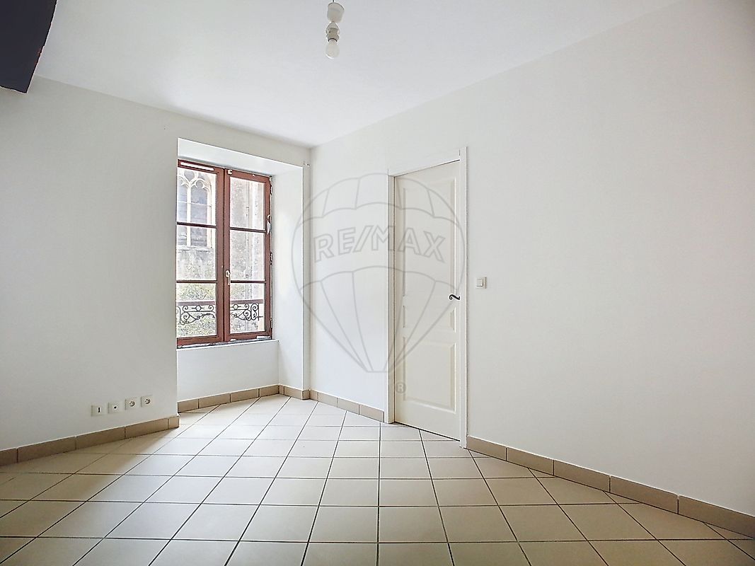 Appartement à louer, 2 pièces - Cadillac-sur-Garonne 33410