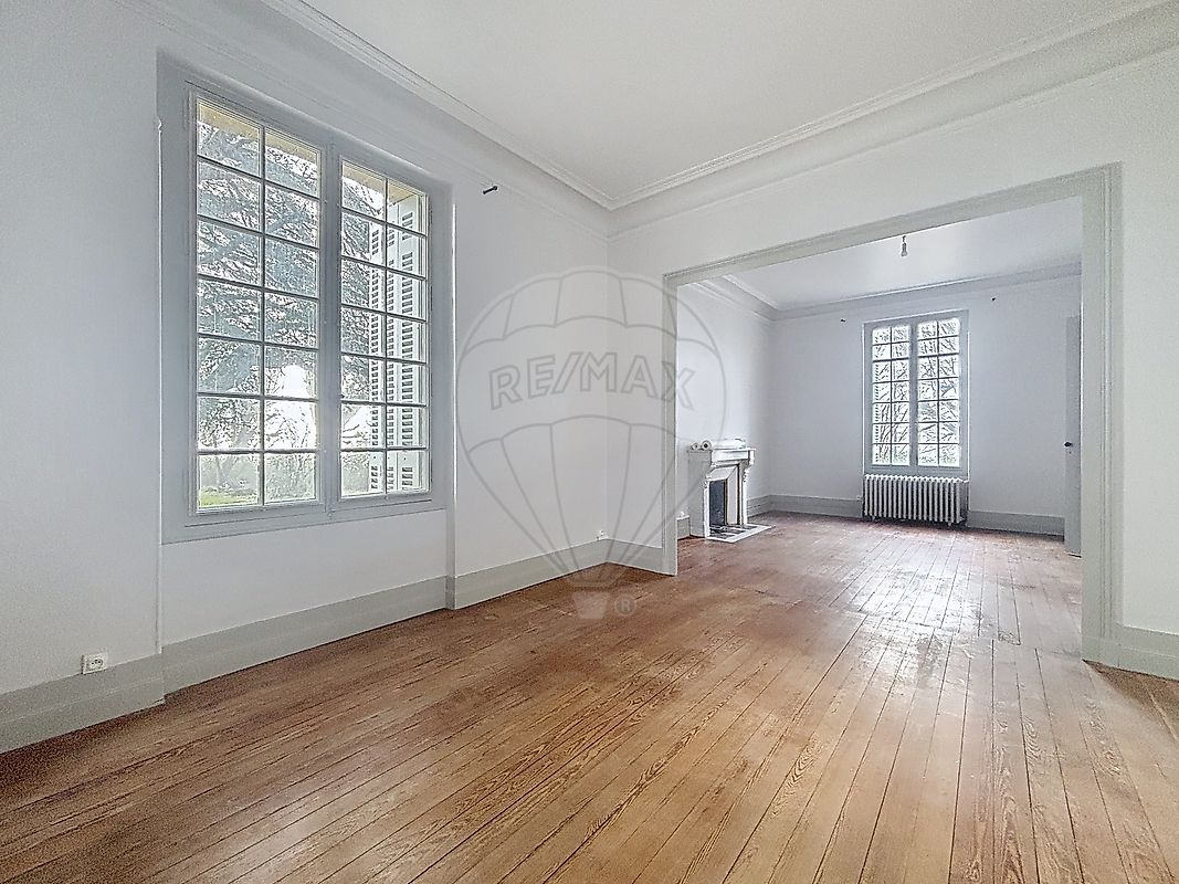 Maison à louer, 8 pièces - Rions 33410