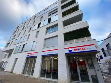 SAS AVA REAL ESTATE